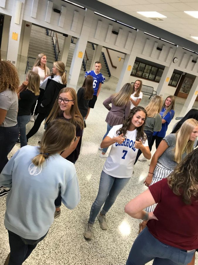 Junior Sarah Mullins catches the cameras eye while the Cavalier staff bonds in the Commons on August 23. This is Sarahs first year on the staff. Photo by VM Smith. 
